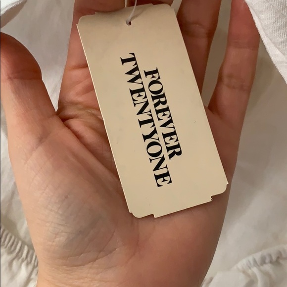 ⚡️ $5 FLASH SALE! ⚡️NWT Forever 21 Off Shoulder Woven Top - Picture 8 of 10